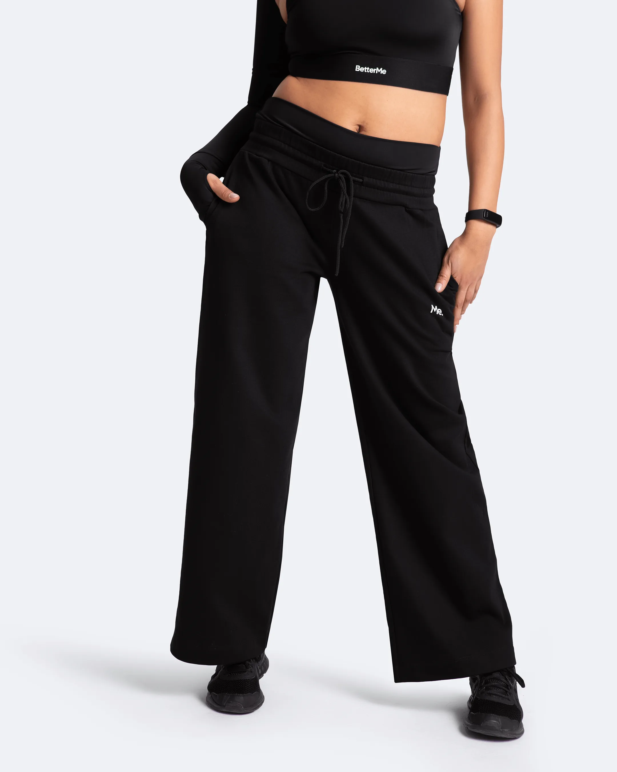 Pantaloni a gamba larga per contenere l’addome  