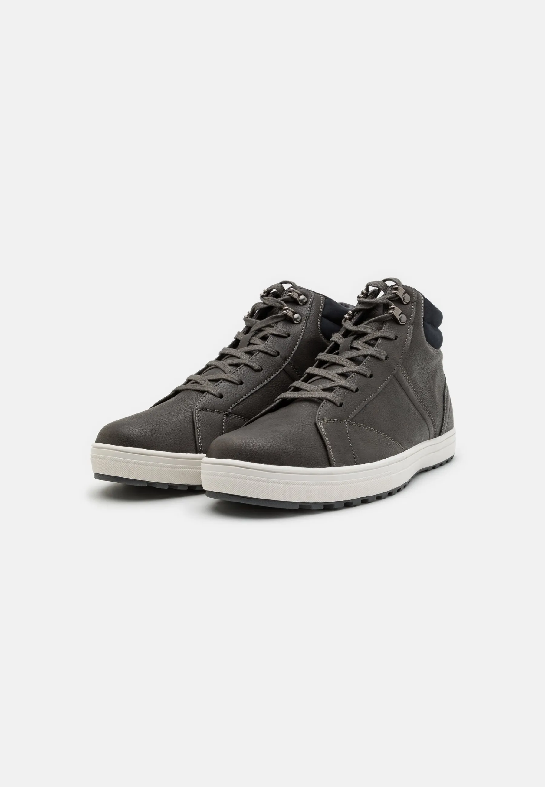 Sneakers alte